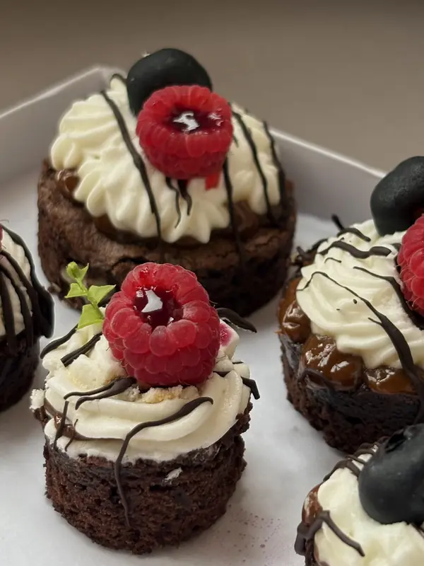 Mini cake brownie